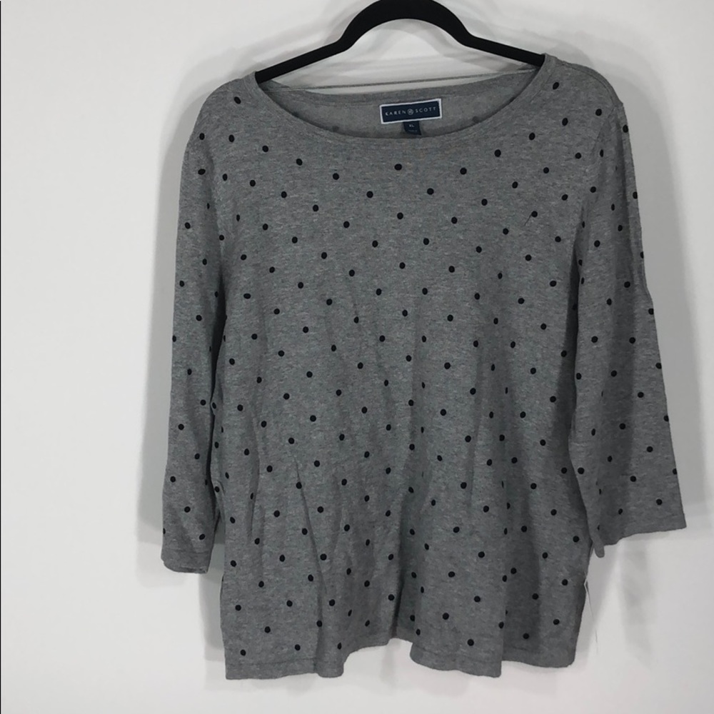 Gray with black dots printed sweater